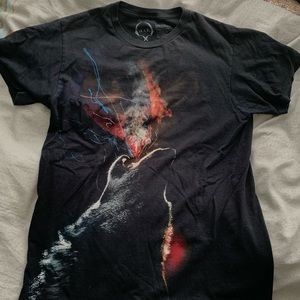 Black t-shirt with wolf on it